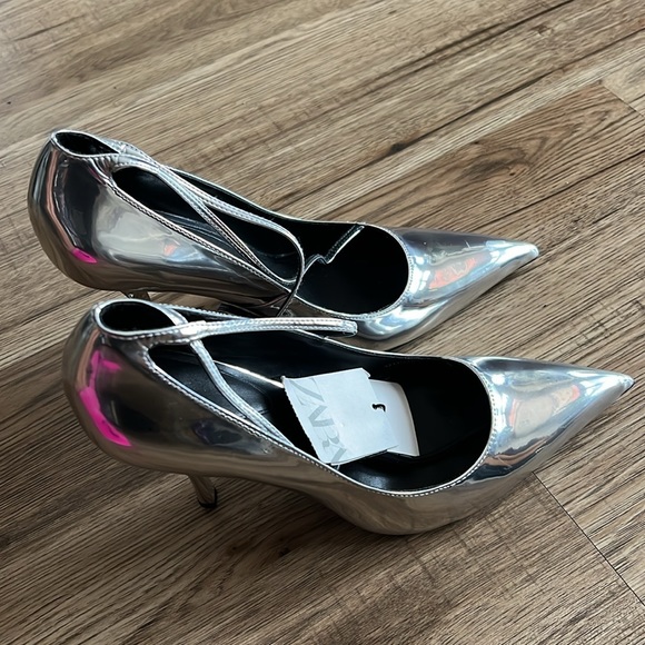 NEW! Zara Silver Metallic Heels - Picture 10 of 13